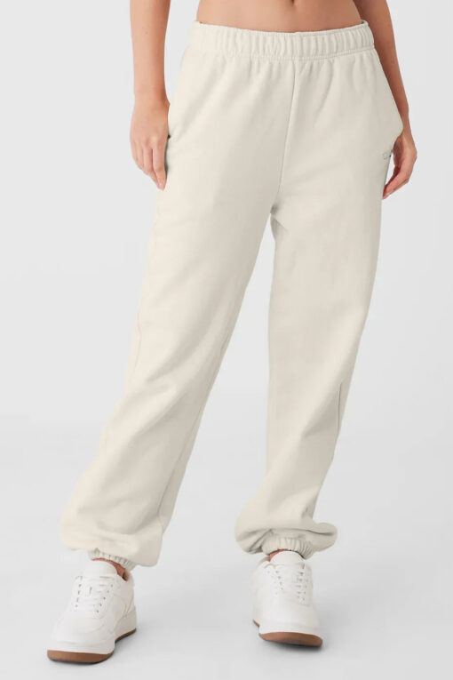 Accolade Sweatpant - Image 3