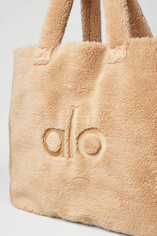 Foxy Sherpa Tote Camel - Image 4