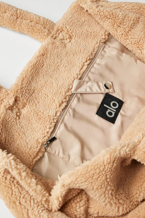 Foxy Sherpa Tote Camel - Image 3